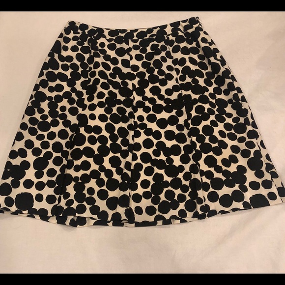 Banana Republic Dresses & Skirts - BANANA REPUBLIC 100% Silk A-line Skirt